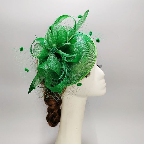 Women's Mesh With Faux Feather Pearl Tulle Kentucky Derby Fascinators With Clip